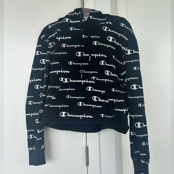 Champion black sweater size small - Picture 1 of 2